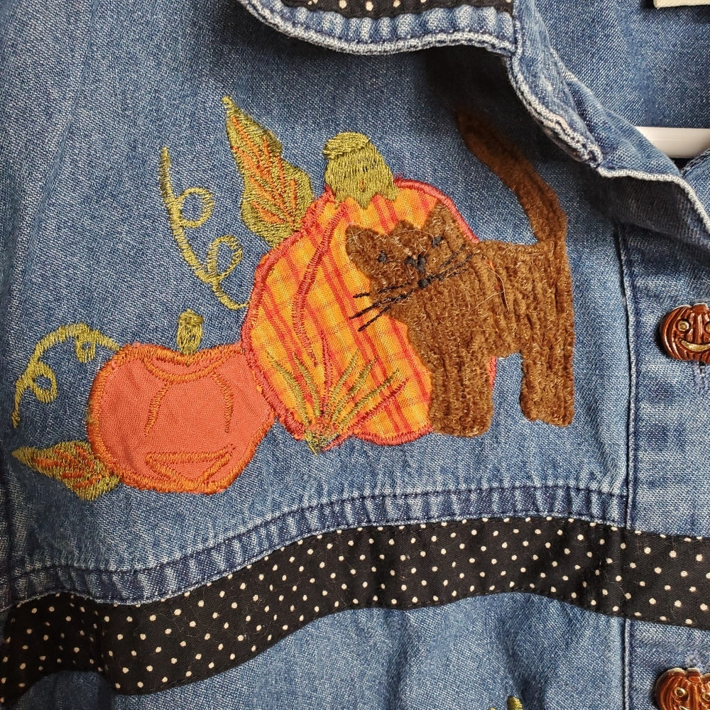 Tantrums Vintage Trick Or Treat Halloween Denim Fall Shirt #192 - Picture 5 of 8
